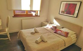 Czarnowiejska 9/9 Apartamenty Miodosytnia